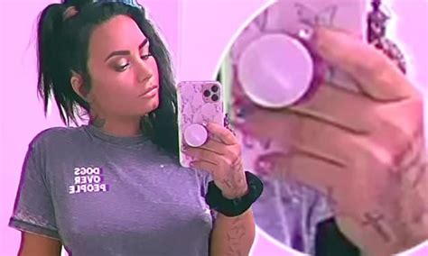 Demi lovato shared the news that she and boyfriend max ehrich were engaged this morning on instagram. Demi Lovato appears WITHOUT engagement ring after SPLIT ...
