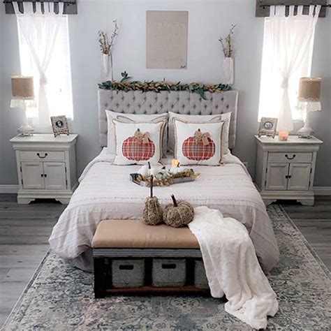 Best 20 Cozy Fall Bedroom Decor Ideas To Try The Homey Space