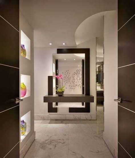 Dall'attaccapanni allo svuota tasche, dal porta chiavi e porta borsa allo specchio: Arredare l'ingresso di casa: le migliori idee moderne di ...