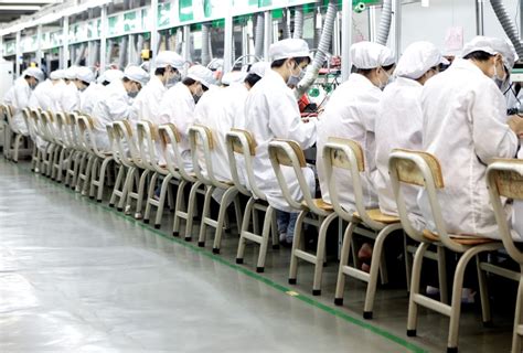 Strict guidelines are supposed to limit how long. Man Sneaks into iPhone Manufacturing Factory in China ...