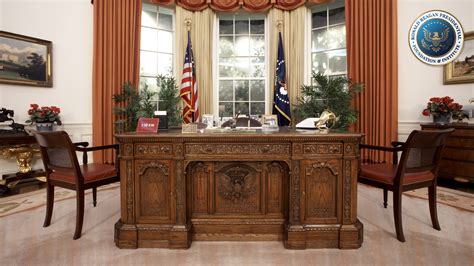 10 Zoom Background Oval Office Desk Ideas In 2021 The Zoom Background