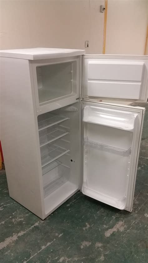 Freezer should ideally be placed in areas where the ambient temperature ranges from 32f to 100f. Fridge Freezer 55x58x140 fully working | Used Furniture ...