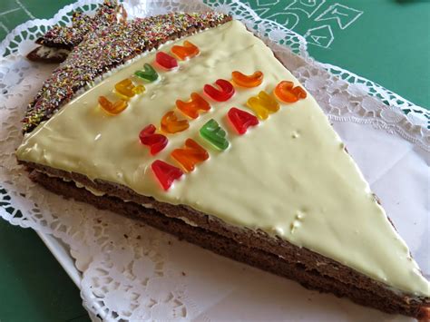 Kuchen zur einschulung schultüte wir haben ein einfaches und dekoratives rezept für euch. Bodenseewellen: Schultütenkuchen und Deko zur Einschulung