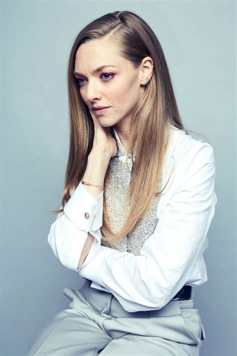 Amanda seyfried hangs out at ralphs supermarket parking lot! Amanda Seyfried - 2019 Film Independent Spirit Awards Portraits