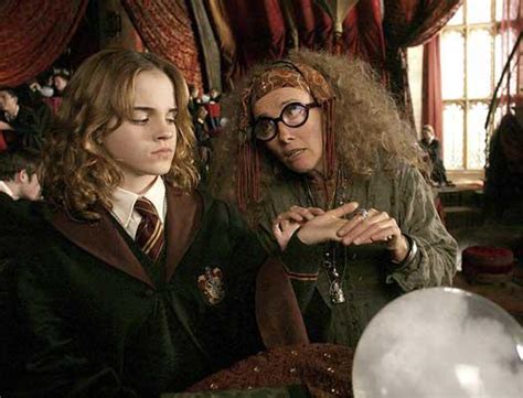 She has won two oscars, one for her leading role in howards end and one for best adapted screenplay for her writing thompson also appeared as professor trelawney in three of the eight harry potter films, of course. 2004, "Harry Potter und der Gefangene von Askaban" | Emma ...