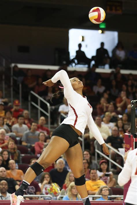 Womens Volleyball Gears Up For Tough Pac 12 Season Daily Trojan