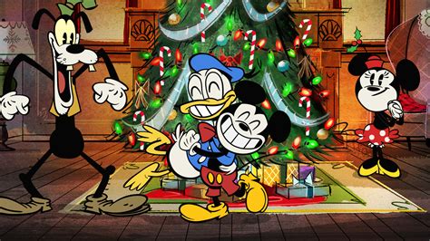 Mickey Mouse And Pals Get In The Holiday Spirit With Duck The Halls