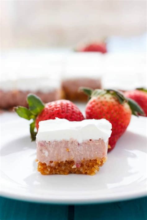 Easy Strawberry Squares The Cookie Writer