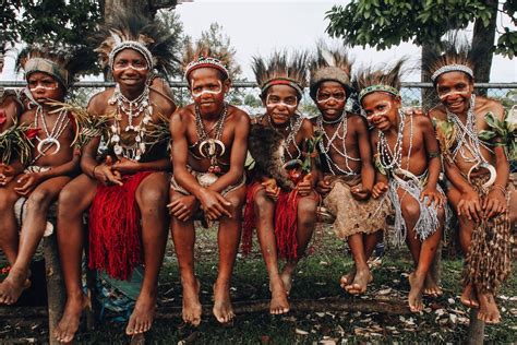 Best Time To Visit Papua New Guinea — Acanela Expeditions