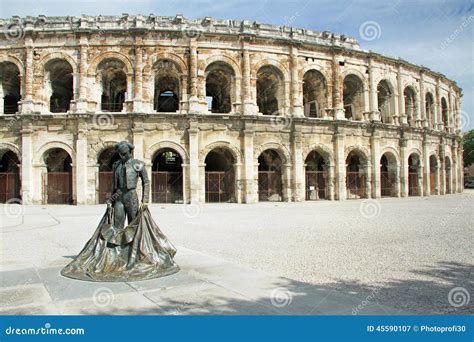Roman Coliseum Nimes France Stock Image Image Of Arch Bullfight