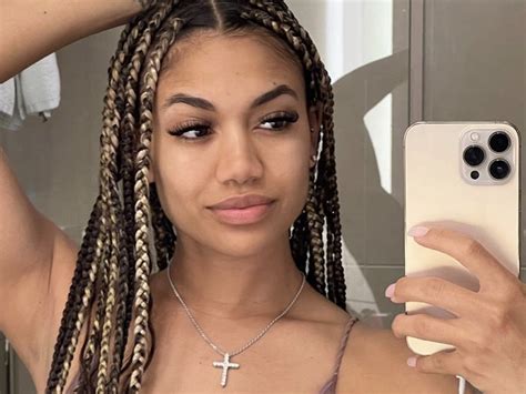 Paige Audrey Marie Hurd Bathroom Selfies Somehow Just Feel Very Right — Attack The Culture