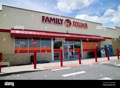 family dollar variety store florida usa Stock Photo - Alamy