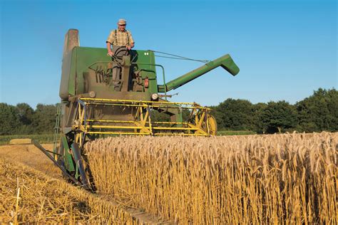 The Combine Technology That Helps Gather The Worlds Grain Future Farming