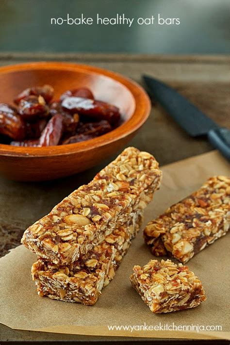 Really easy to make and so delicious! No-bake healthy oat bars | Yankee Kitchen Ninja