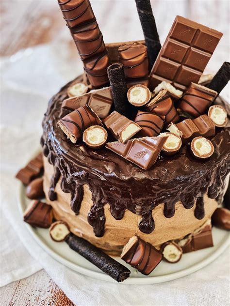 Check spelling or type a new query. Kinder Schokolade Torte - Triple Chocolate Drip Cake ...
