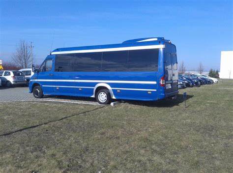 Karierę muzyczną rozpoczęła w 2012, publikując covery na oficjalnym kanale w serwisie youtube. Krajowy Transport Drogowy Przewóz osób, usługi ...