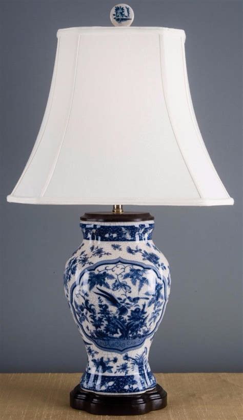 Porcelain blue and white vase table lamp with brass fittings. PORCELAIN BLUE AND WHITE BIRD LAMP form 2 Chinese oriental