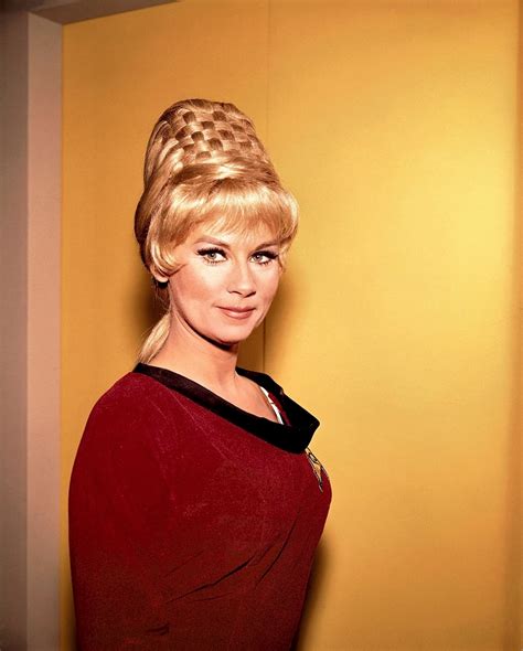 Star Trek S Yeoman Rand Grace Lee Whitney Passes At Fanboys Anonymous