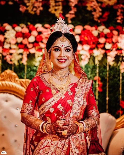 Top 10 Beautiful Bengali Saree Styles Worn By Bong Brides