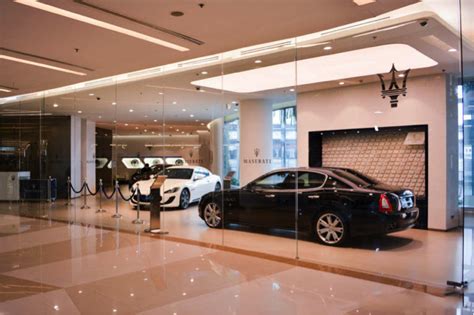 Shop For Cars Inside Shopping Malls Automology Automotive Logy