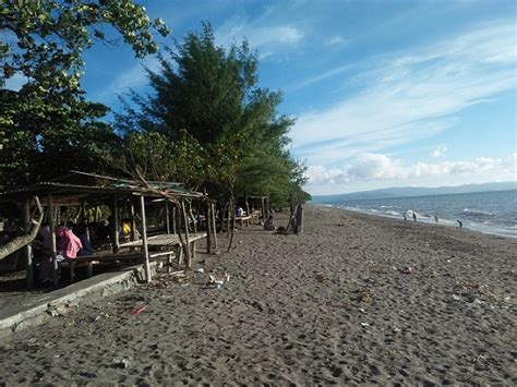Pantai Kuranji Suguhkan Keindahan Sunset Lombok Gaya Hidup