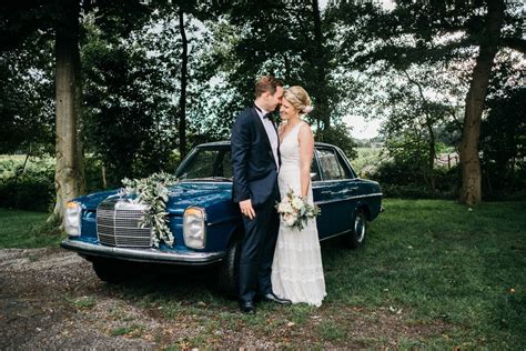 Heute stehen bräuten eine menge an schönen, eleganten und individuellen brautkleidern zur auswahl. Hochzeit auf Schloss Jever mit Feier auf dem Nordenholzer Hof
