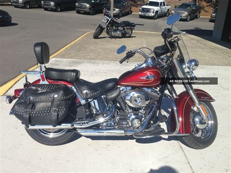 The softail series of hd is characterized by its hidden rear shock absorbers, which gives the softail series bikes a classic hardtail motorcycle. 2009 Harley Davidson Flstc Heritage Softail Classic Very ...