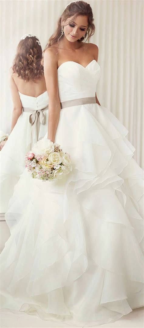 Será del 25 al 28 de marzo. ¿Cuánto cuesta el vestido de novia?