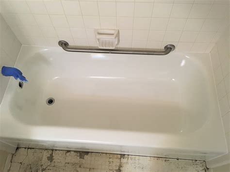 Jacksonville bathtub refinishing masters provides bathroom restoration services throughout duval, clay & st. Bathtub Repair | Bathtub Refinishing Jacksonville FL