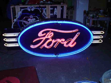 Vintage Porcelain Neon Signs From The 1920s 1950s Buy Sell Old Signs