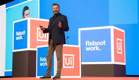 El este poreclit boss of the bots , devenind primul bot miliardar. Veniturile unicornului românesc Uipath au atins anul ...