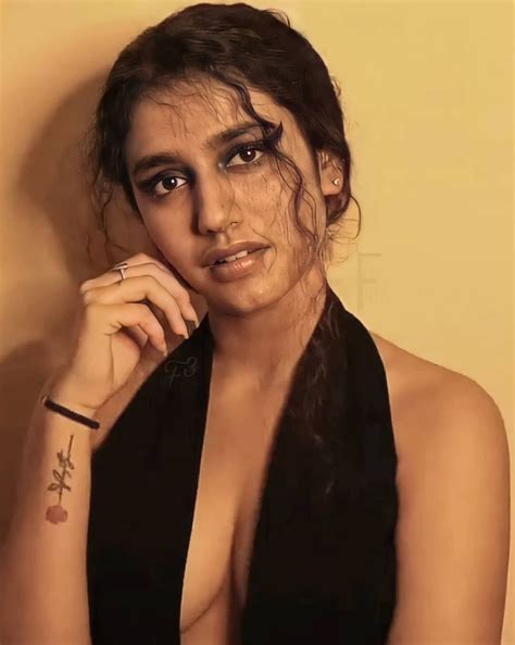 Priya Prakash Warrier Hot Look Goes Viral On Internet L Priya Prakash