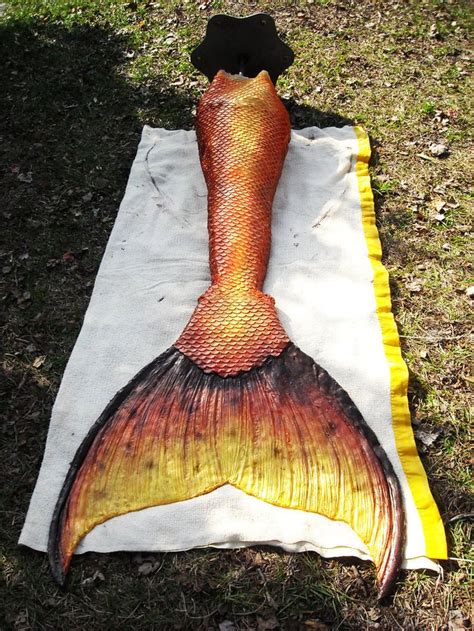 Finish the tips of the hair. Images For > How To Draw A Realistic Mermaid Tail ...