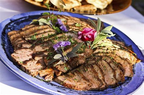 Remove the roast from the oven, cover in aluminum foil, and let it rest for 15 minutes. How to Cook Beef Loin Tri-Tip Steaks in the Oven ...