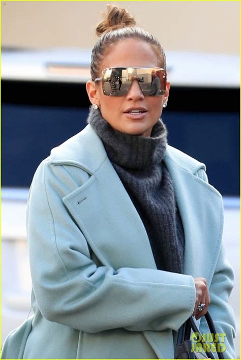 Photo Jennifer Lopez Goes Glam While Shopping In Beverly Hills 02