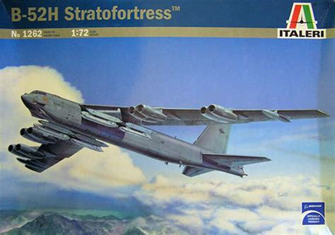 B 52h Stratofortess Review By Mick Evans Italeri 172