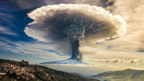 5 Gunung Berapi Paling Aktif Di Dunia Salah Satunya Ada Di Indonesia