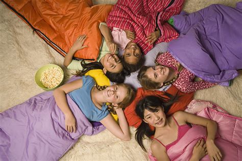 17 Sleepover Games That Are Quick Easy And Cheap