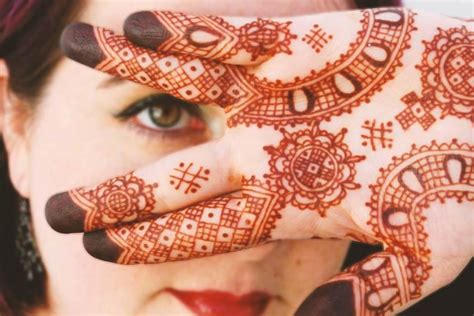 It makes you last longer and feels great, but it's hard to do during actual sex. How to make henna tattoos last longer with these 8 steps ...