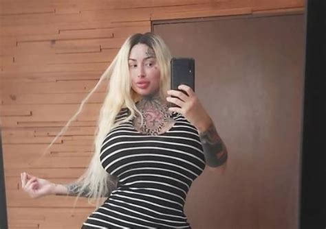 The Instagram Model Claims Her Pound Breast Were Kicked Off The
