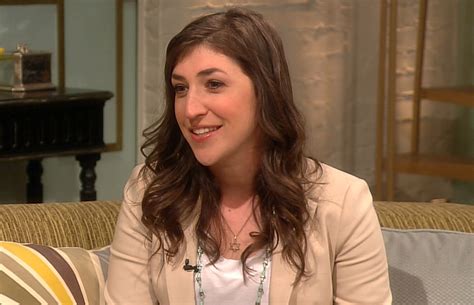 Mayim Bialik Defends Attachment Parenting Access Online