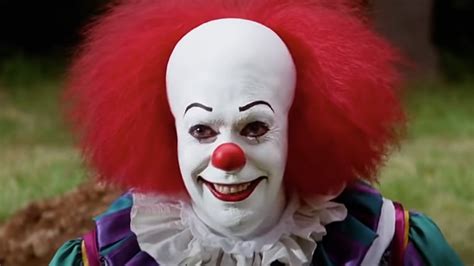 What Pennywise From The Original It Series Looks Like Today
