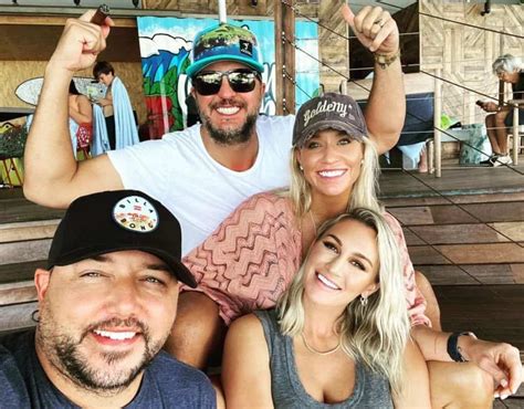 Luke Bryan And Jason Aldean Party In The Caribbean On New Years Eve Country Now