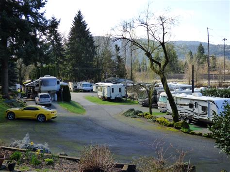 Issaquah Village Rv Park Go Camping America