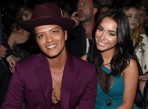 How Did Bruno Mars And Girlfriend Jessica Caban Meet Popsugar Celebrity Uk