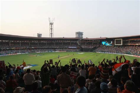 M Chinnaswamy Stadium Bengaluru History Pitch Report Average Score