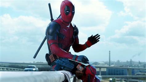 Deadpool Maximální úsilí Highway Scene Deadpool 2016 Movie Clip