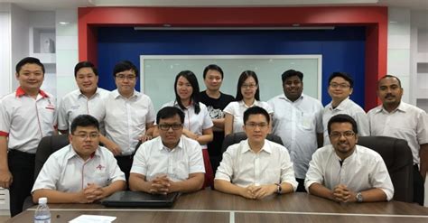 Barisan nasional (bn) terutama umno dijangka mengumumkan lebih awal senarai calon yang akan bertanding pada pilihan raya. Jentera DAPSY siap menangkan calon Pakatan Harapan ...
