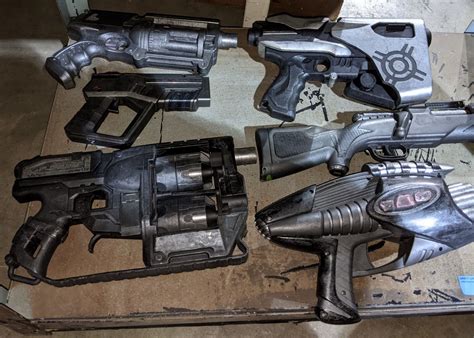 Large Lot Of Prop Guns From Sci Fi Show