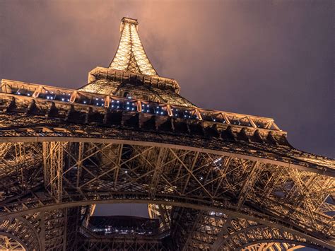 The Eiffel Tower At Night 5120×3840 Eiffel Tower At Night Best